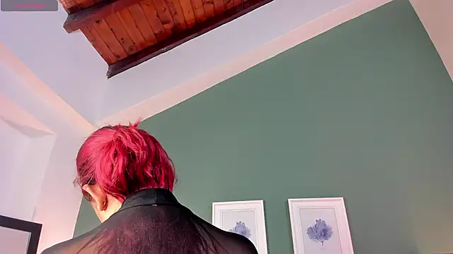 Snapshot of _anavictoria_ chatting on 02-21-25, 06:26 anavictoria online show from 02-21-25, 06:26