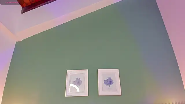 Snapshot of _anavictoria_ chatting on 03-12-25, 12:36 anavictoria online show from 03-12-25, 12:36