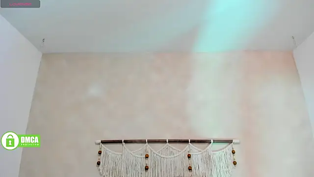 Snapshot of _anavictoria_ chatting on 09-15-25, 03:34 anavictoria online show from 09-15-25, 03:34