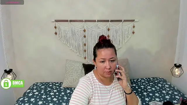 Snapshot of _anavictoria_ chatting on 10-03-25, 06:05 anavictoria online show from 10-03-25, 06:05