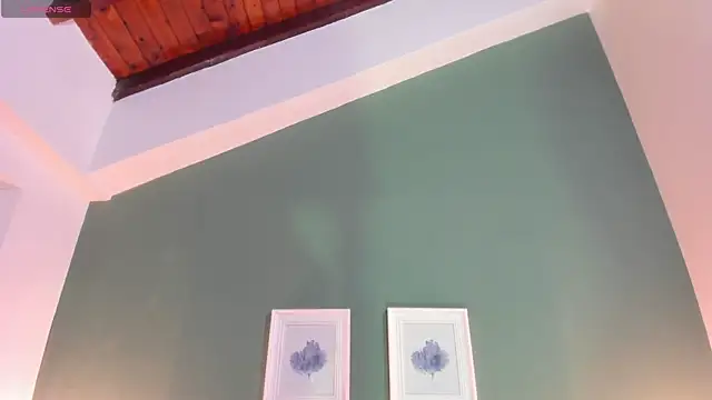 Snapshot of _anavictoria_ chatting on 11-15-25, 12:23 anavictoria online show from 11-15-25, 12:23