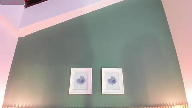 Snapshot of _anavictoria_ chatting on 11-22-25, 12:37 anavictoria online show from 11-22-25, 12:37