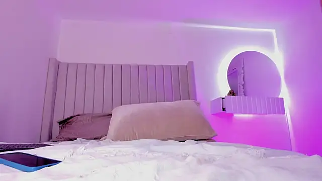 Shelynna azzul online show from 02-07-25, 02:40