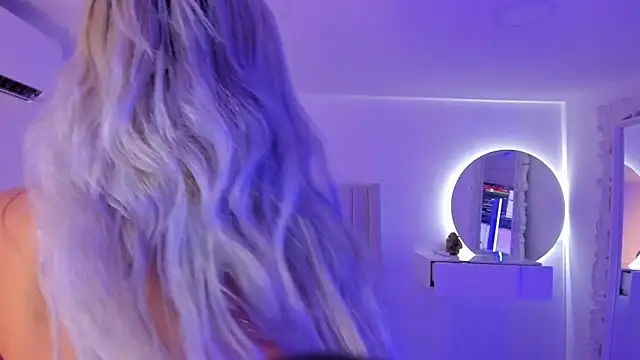 Shelynna azzul online show from 02-28-25, 02:53