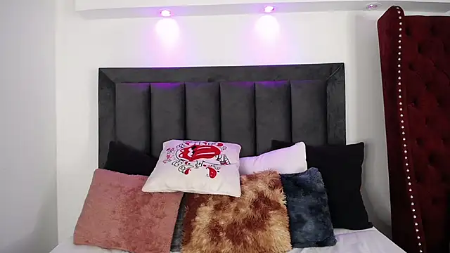 Tifanny Sweett online show from 02-01-25, 07:26