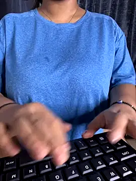 Snapshot of Ritu-Babe chatting on 11-14-25, 05:55 Ritu-Babe online show from 11-14-25, 05:55