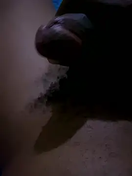 Snapshot of rarely157 chatting on 01-15-26, 10:35 rarely157 online show from 01-15-26, 10:35