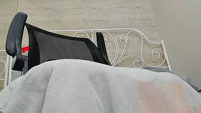 Whitney Svonn online show from 12-14-24, 03:36