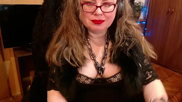 Snapshot of Miss_Tress chatting on 12-11-24, 09:12 Miss Tress online show from 12-11-24, 09:12