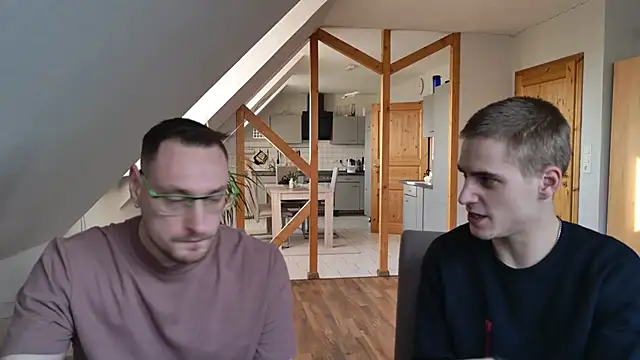 Snapshot of Relsxboy chatting on 02-03-25, 08:57 Relsxboy online show from 02-03-25, 08:57