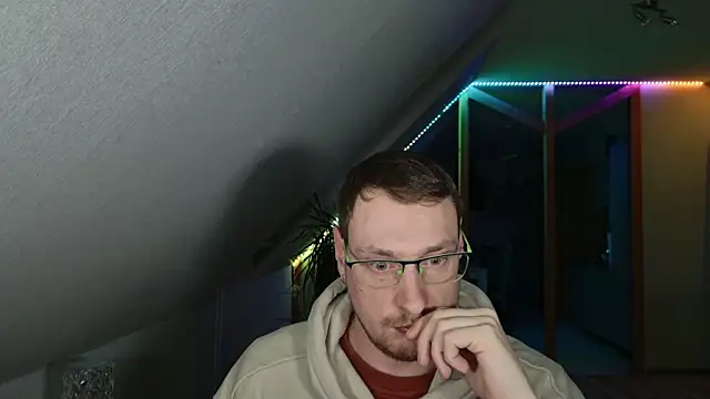 Snapshot of Relsxboy chatting on 03-04-25, 09:54 Relsxboy online show from 03-04-25, 09:54