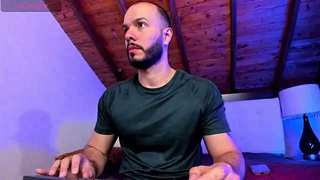 Tom Bailey online show from 02-16-26, 12:34