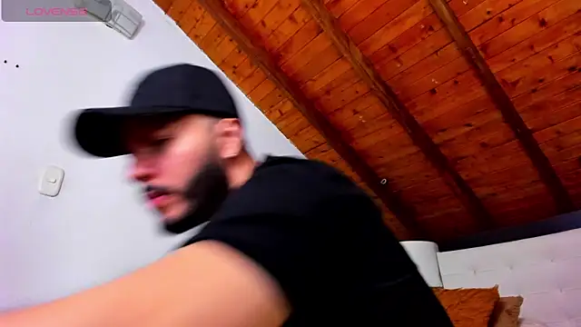 Tom Bailey online show from 04-03-26, 01:09