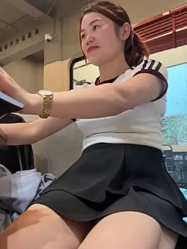 Snapshot of Emily_9xx chatting on 03-22-25, 11:00 Emily 9xx online show from 03-22-25, 11:00