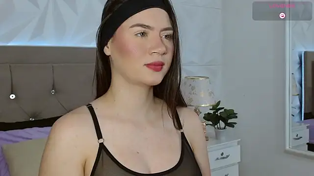 Gwen drew online show from 10-11-25, 12:58