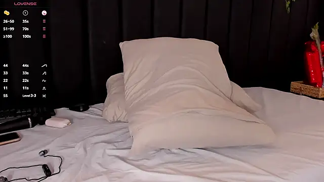 AllisonRoberts  online show from 03-11-25, 05:24