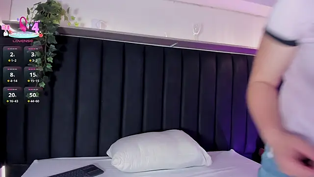 AllisonRoberts  online show from 09-14-25, 01:27