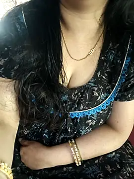 cuteyqueen online show from 02-02-26, 05:39