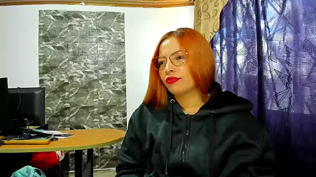 Snapshot of THEBOSSLARA chatting on 01-25-25, 03:41 THEBOSSLARA online show from 01-25-25, 03:41