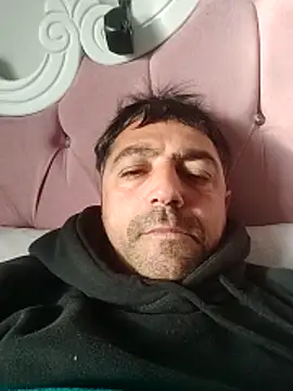 Snapshot of Muratcanik44 chatting on 02-12-26, 12:33 Muratcanik44 online show from 02-12-26, 12:33