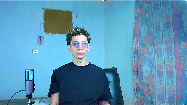 mateodeamjo online show from 02-08-26, 03:59