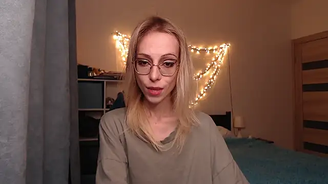 Snapshot of amber_quell_here chatting on 02-14-25, 02:12 amber quell here online show from 02-14-25, 02:12