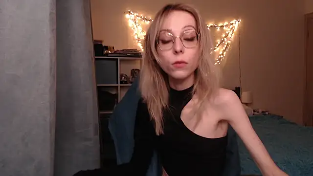 Snapshot of amber_quell_here chatting on 02-20-25, 03:19 amber quell here online show from 02-20-25, 03:19