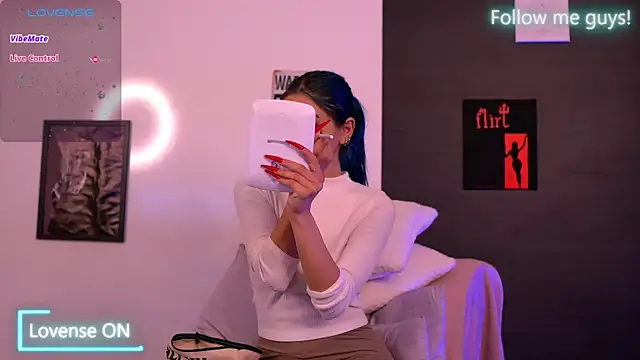 AriaVoss online show from 09-19-25, 08:42