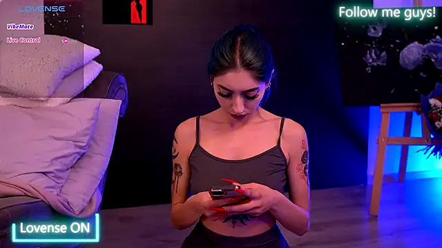 AriaVoss online show from 09-25-25, 08:45