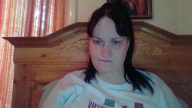 Snapshot of _squirty_cum_lady_ chatting on 04-18-26, 12:20 squirty cum lady online show from 04-18-26, 12:20