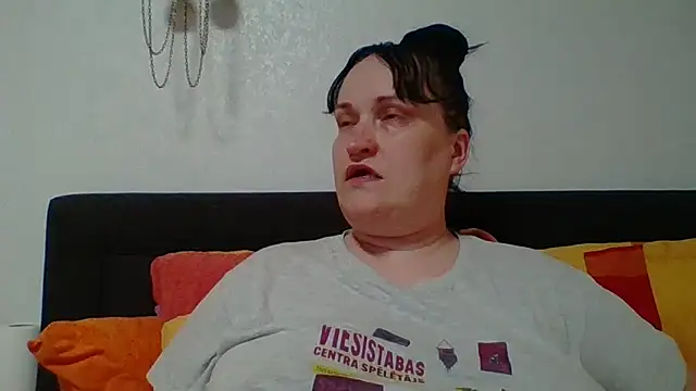 Snapshot of _squirty_cum_lady_ chatting on 06-17-26, 08:21 squirty cum lady online show from 06-17-26, 08:21