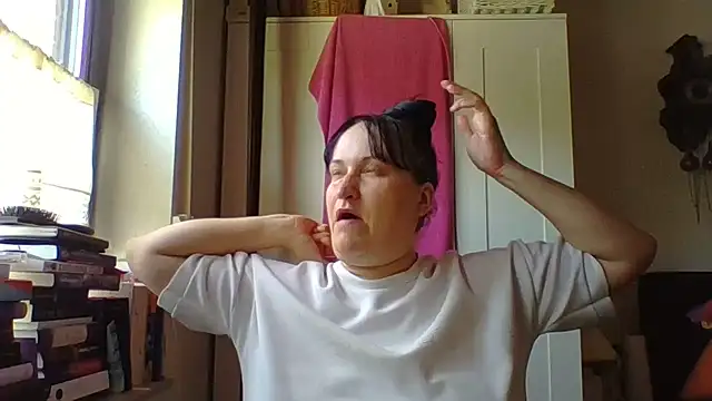 Snapshot of _squirty_cum_lady_ chatting on 06-18-26, 08:25 squirty cum lady online show from 06-18-26, 08:25