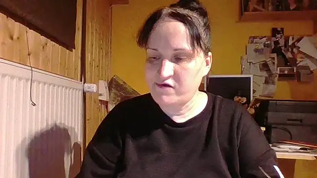 Snapshot of _squirty_cum_lady_ chatting on 06-24-26, 11:31 squirty cum lady online show from 06-24-26, 11:31