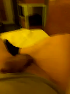 Snapshot of fekedaniel1999 chatting on 12-05-25, 08:05 fekedaniel1999 online show from 12-05-25, 08:05