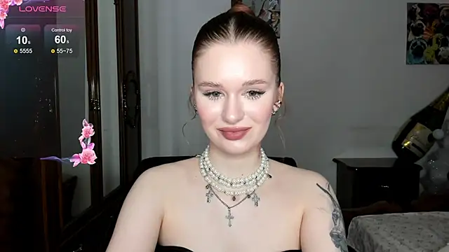 Snapshot of EmilySoul chatting on 01-20-25, 02:03 EmilySoul online show from 01-20-25, 02:03