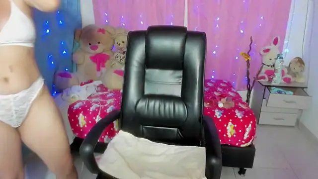 Dana Jeins online show from 12-05-25, 01:09