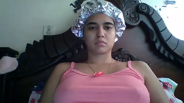 trianabell online show from 10-30-25, 03:24