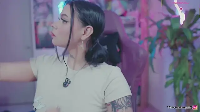 sensualkattt online show from 09-10-25, 01:00