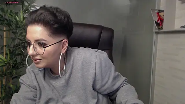 BustyAllyy online show from 01-31-25, 01:11