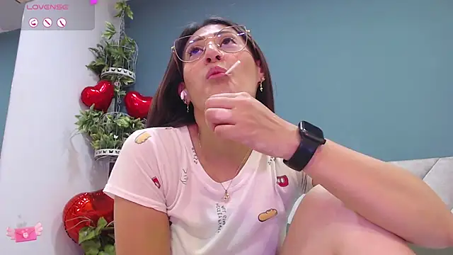 SharisWillian online show from 03-11-25, 07:15