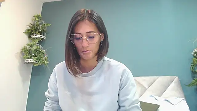 SharisWillian online show from 11-03-25, 03:41