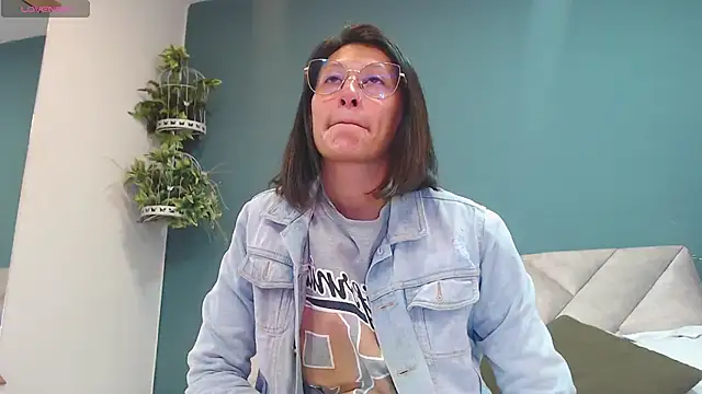 SharisWillian online show from 11-27-25, 03:41