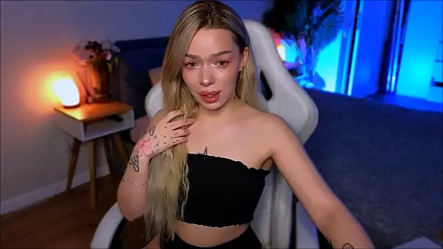 Lily Yin online show from 02-15-26, 05:37