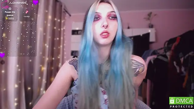 JustMeowGirl online show from 03-15-26, 05:46