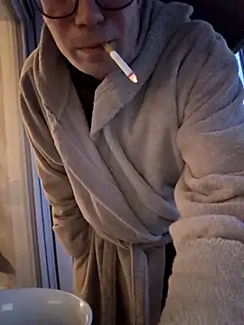 Schnubby1 online show from 02-16-26, 04:47