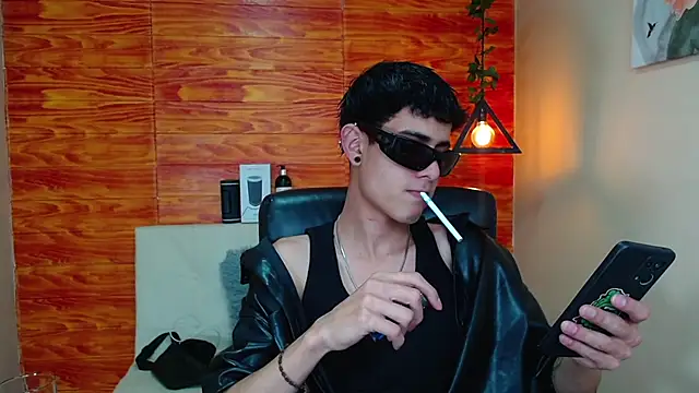 Bastiaan 28 online show from 01-17-25, 01:15