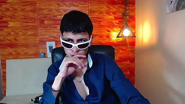 Bastiaan 28 online show from 02-10-25, 05:25