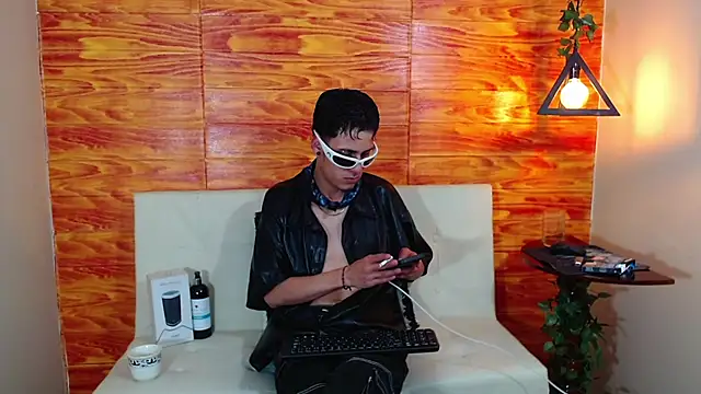 Bastiaan 28 online show from 03-08-25, 08:33