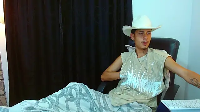 Bastiaan 28 online show from 03-10-26, 03:00