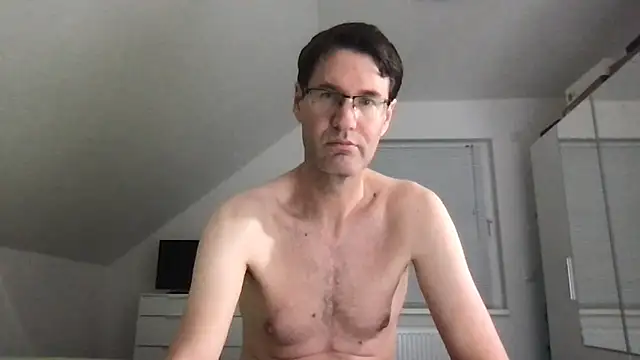 Snapshot of zxzx_cam1 chatting on 12-03-24, 10:40 zxzx cam1 online show from 12-03-24, 10:40